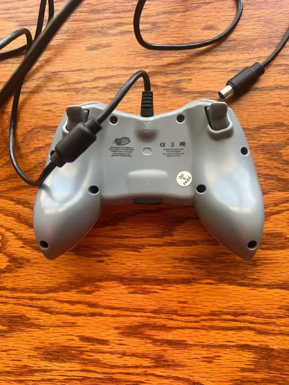 Mad Catz Wired Game Pad Controller for Xbox 360 White and Grey